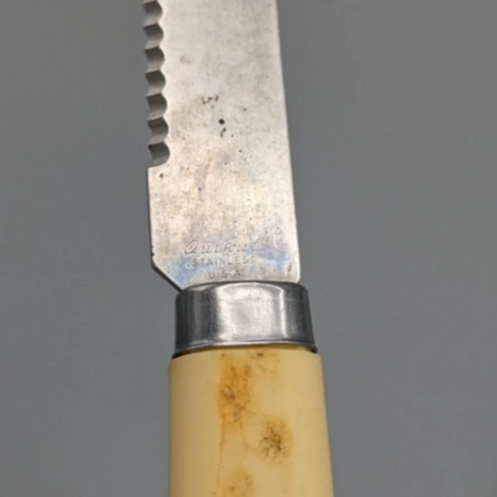 3 MCM Kitchen Knives With Plastic Handles Serrated Stanhome & Quikut Smooth Inox